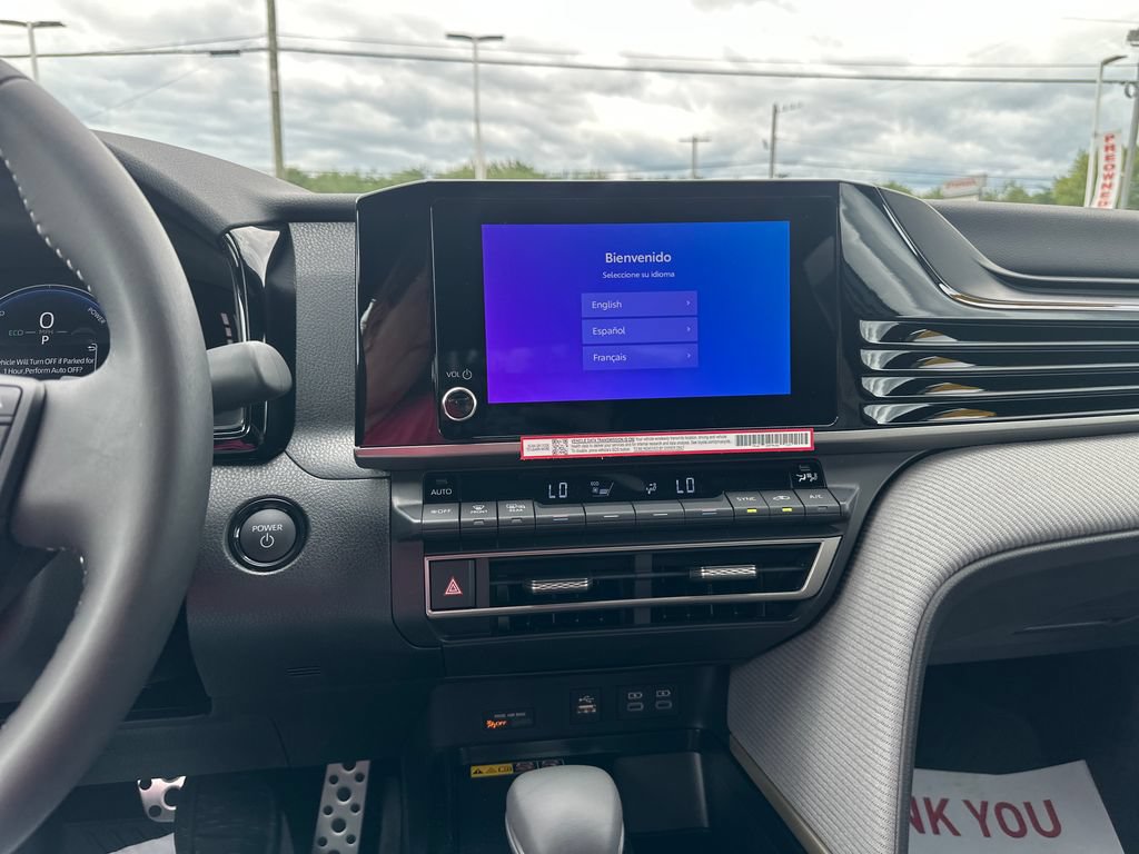 Used 2026 Toyota Camry SE FWD image 22