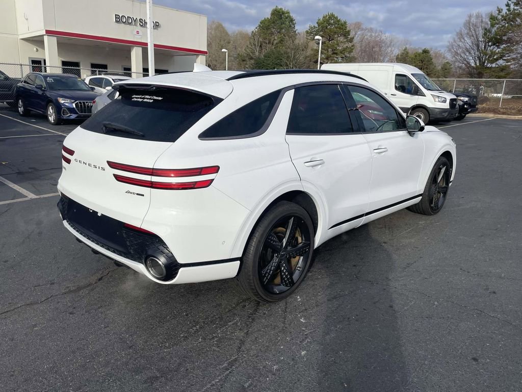 Used 2025 Genesis GV70 3.5T Sport w/ Sport Advanced Package image 10