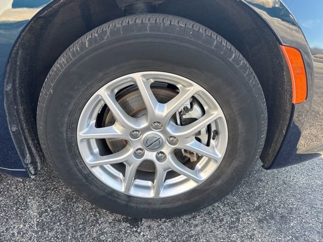 Used 2023 Chrysler Pacifica Touring-L image 23