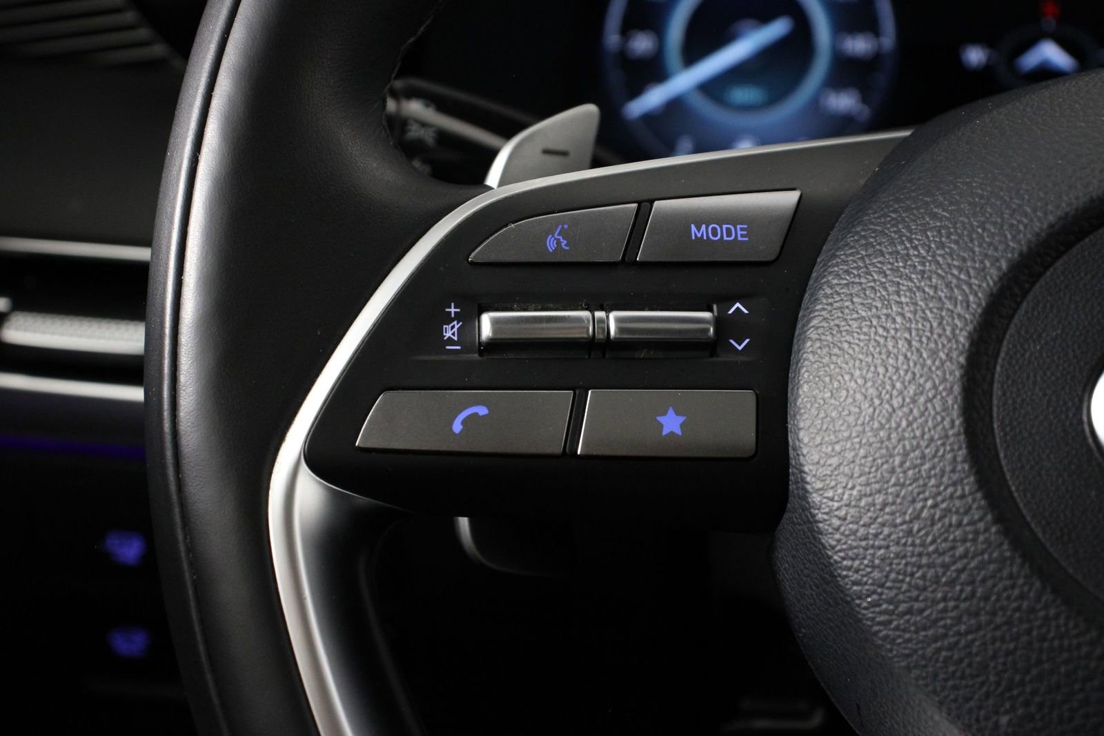 Used 2024 Hyundai Palisade Calligraphy image 10