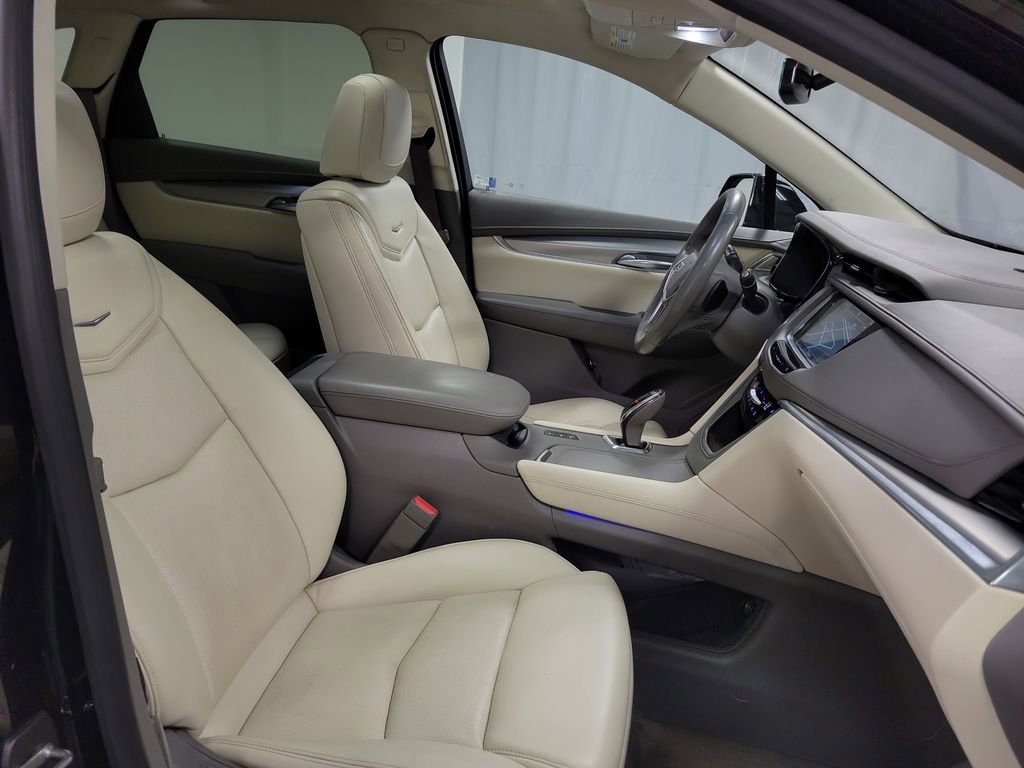Used 2017 Cadillac XT5 Luxury image 26
