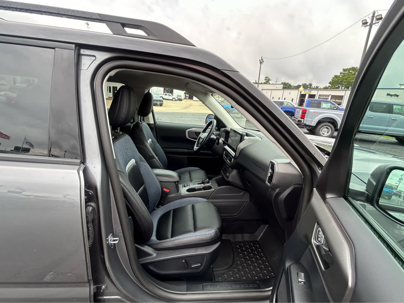 Used 2025 Ford Bronco Sport Outer Banks w/ Outer Banks Tech Package+ AWD/4WD image 22