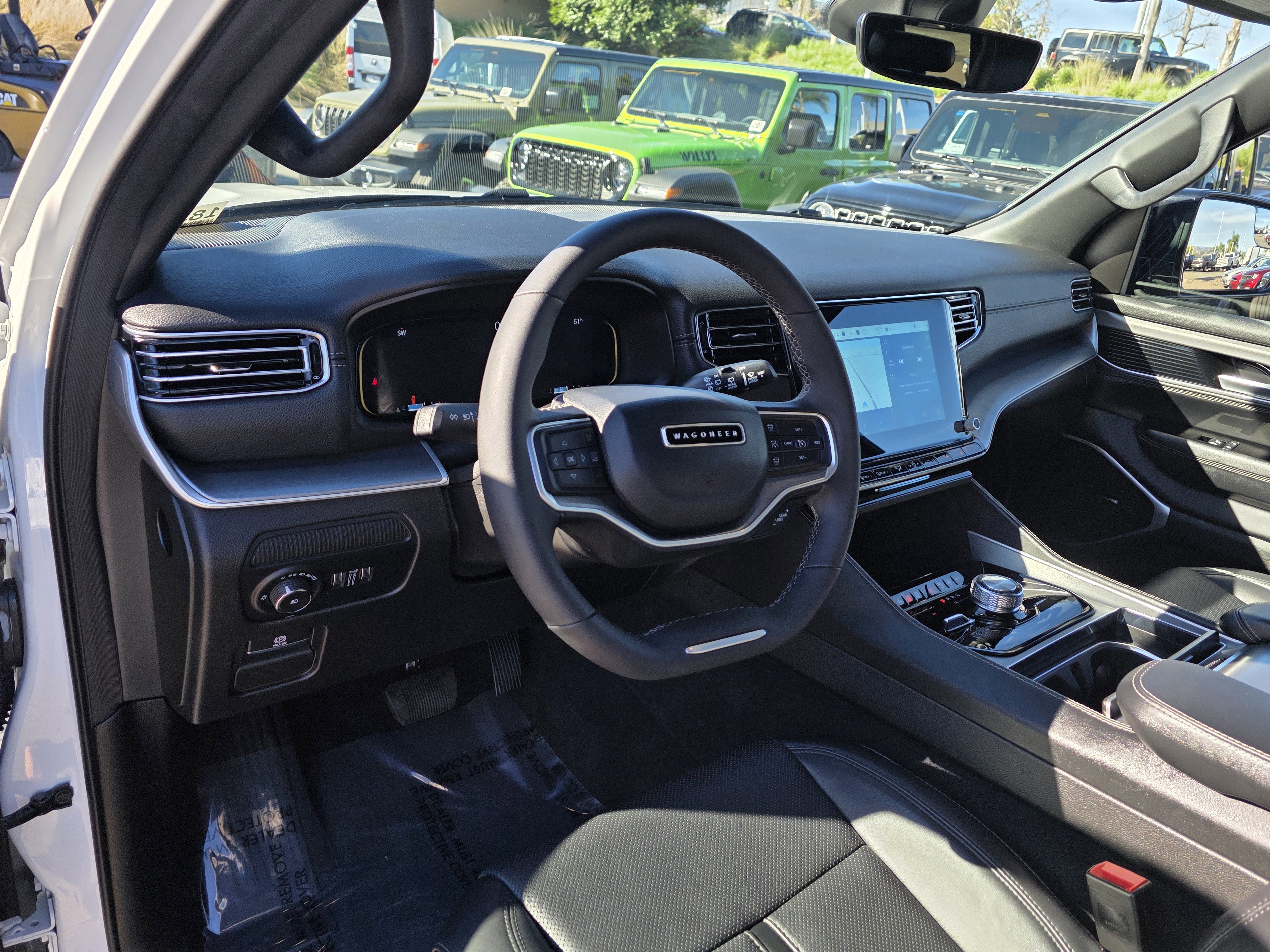 Certified 2025 Jeep Wagoneer Series II w/ 8-Passenger Seating Package image 10