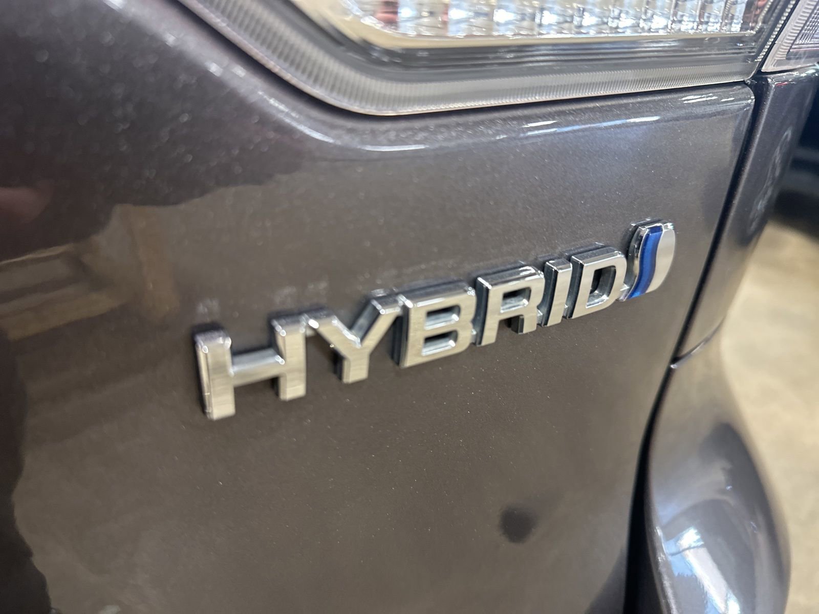 Used 2019 Toyota Highlander Limited w/ Protection Package #3 AWD/4WD image 9