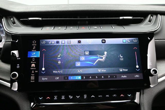 New 2026 Jeep Grand Cherokee Altitude AWD/4WD image 32