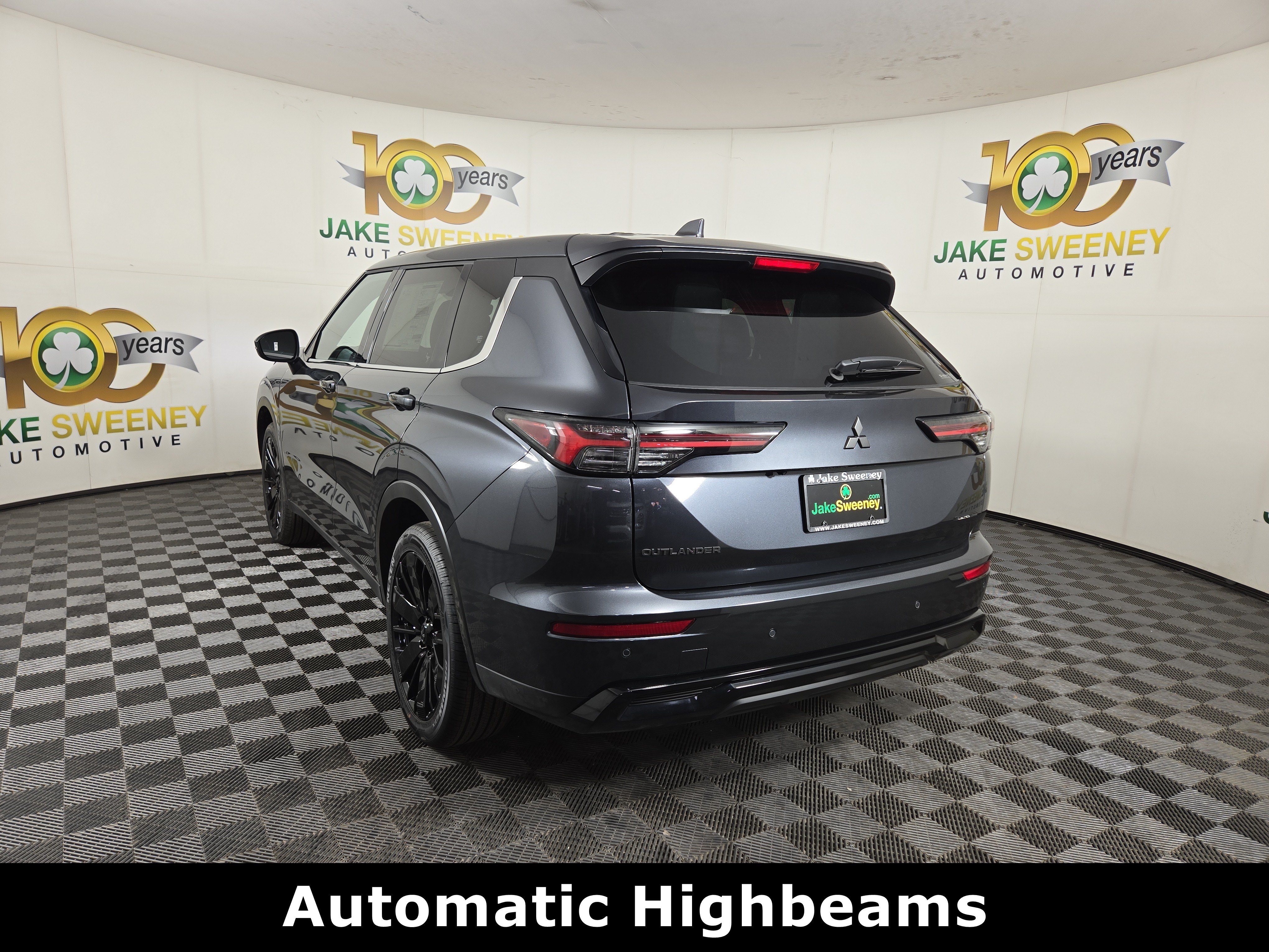 New 2026 Mitsubishi Outlander LE AWD/4WD image 5