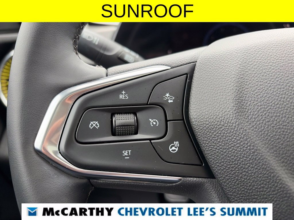 Used 2025 Chevrolet Trax ACTIV w/ Sunroof Package FWD image 21