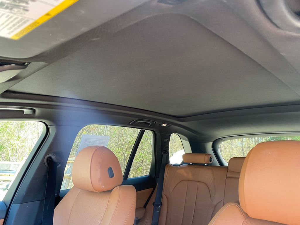 Used 2019 BMW X5 xDrive40i w/ Convenience Package image 24