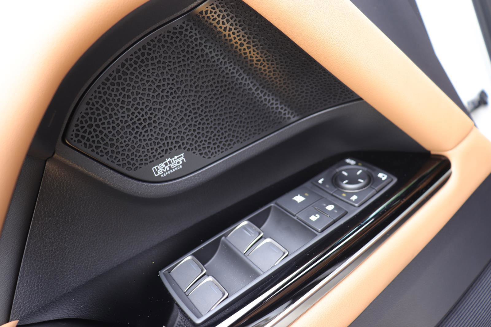 Used 2024 Lexus LX 600 4WD w/ Luxury Package image 27