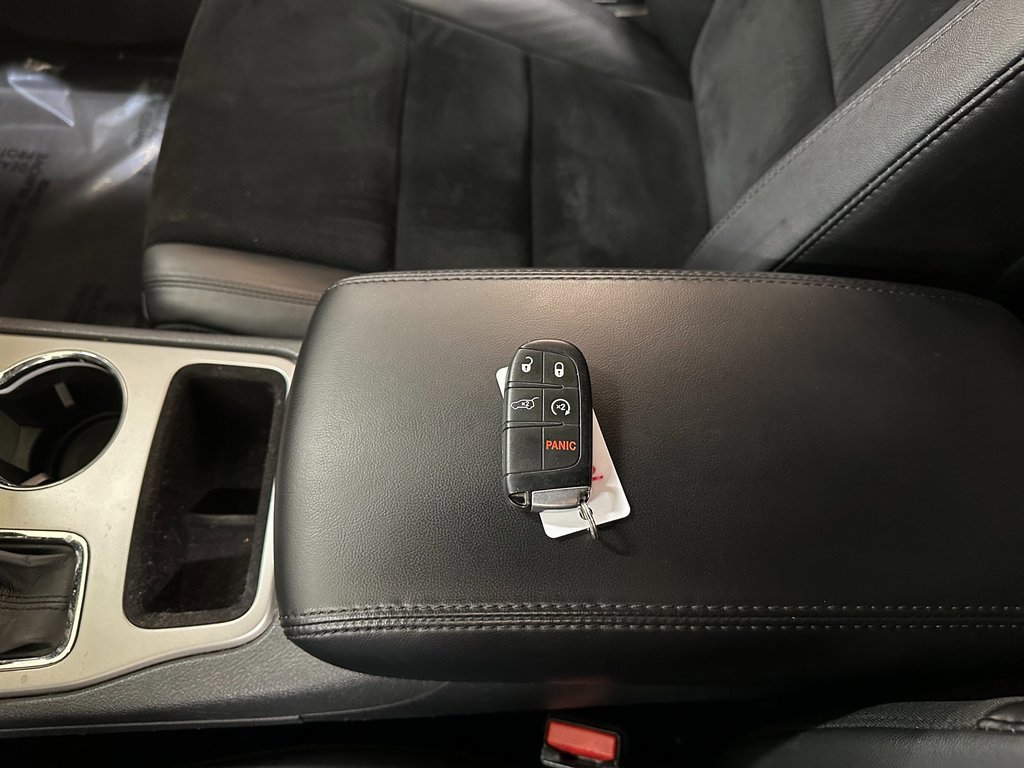 Certified 2018 Jeep Grand Cherokee Altitude image 42