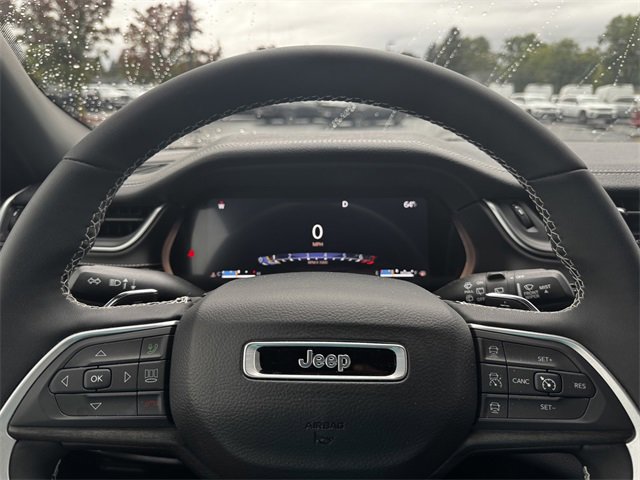 Certified 2024 Jeep Grand Cherokee Limited image 24