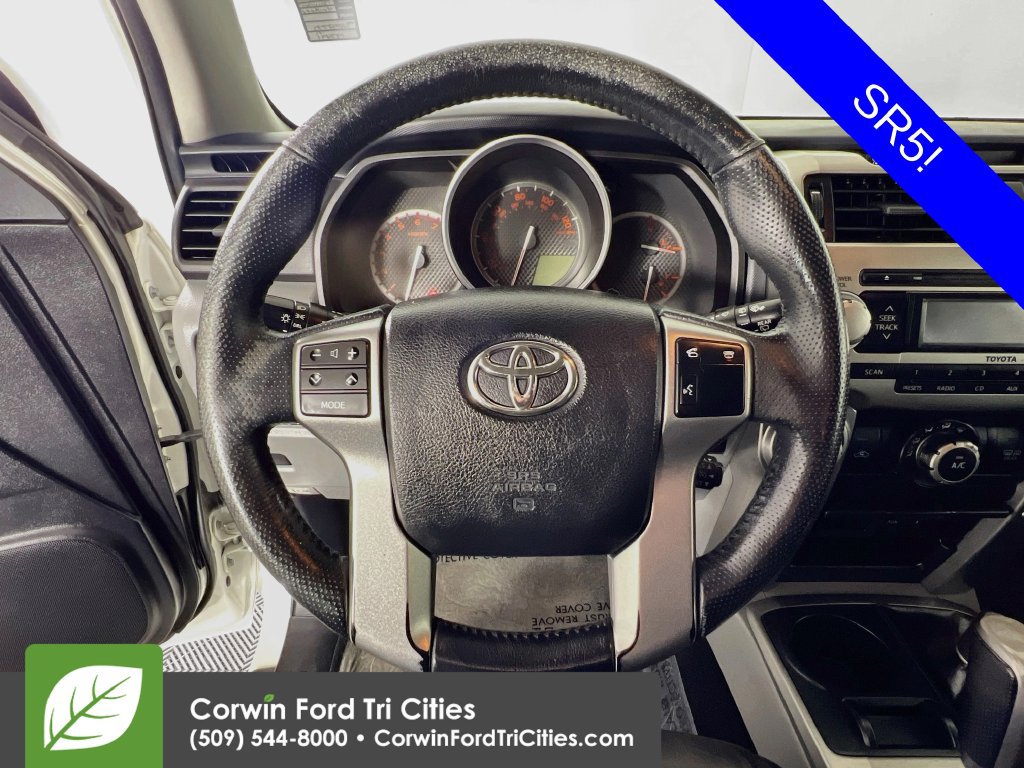 Used 2011 Toyota 4Runner SR5 w/ Premium Pkg w/Leather AWD/4WD image 7