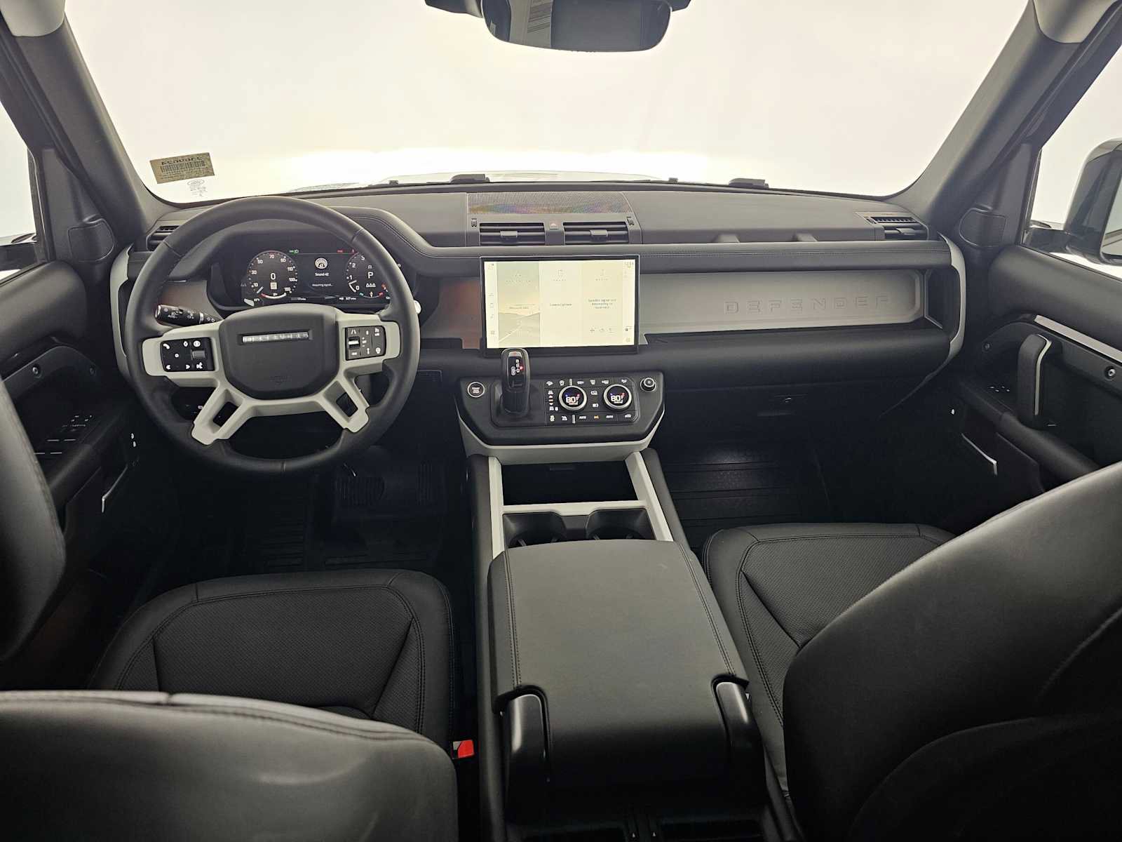 New 2025 Land Rover Defender 110 X-Dynamic SE image 17