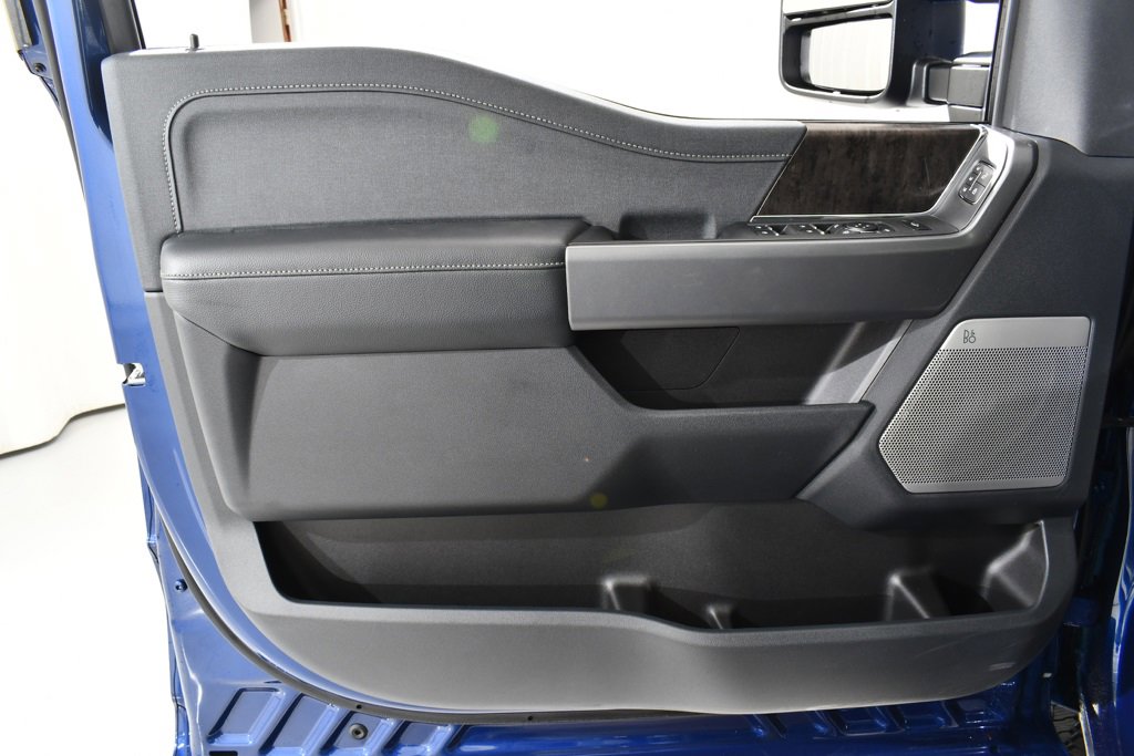 New 2026 Ford F350 Lariat w/ Black Appearance Package image 25