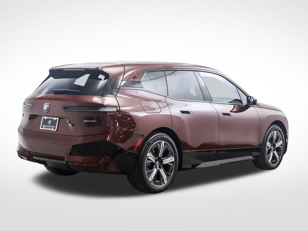 Certified 2023 BMW iX xDrive50 w/ Premium Package AWD/4WD image 5