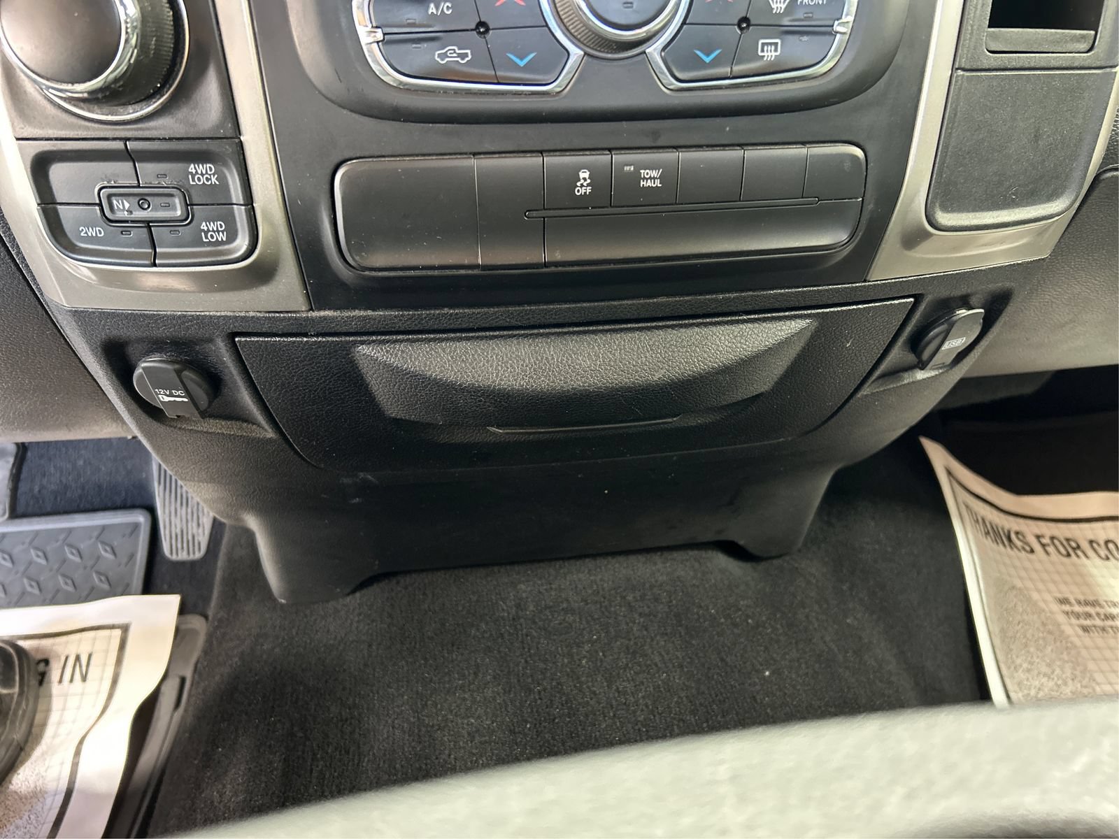 Used 2019 RAM 1500 Classic SLT w/ SLT Plus D←cor Group AWD/4WD image 31