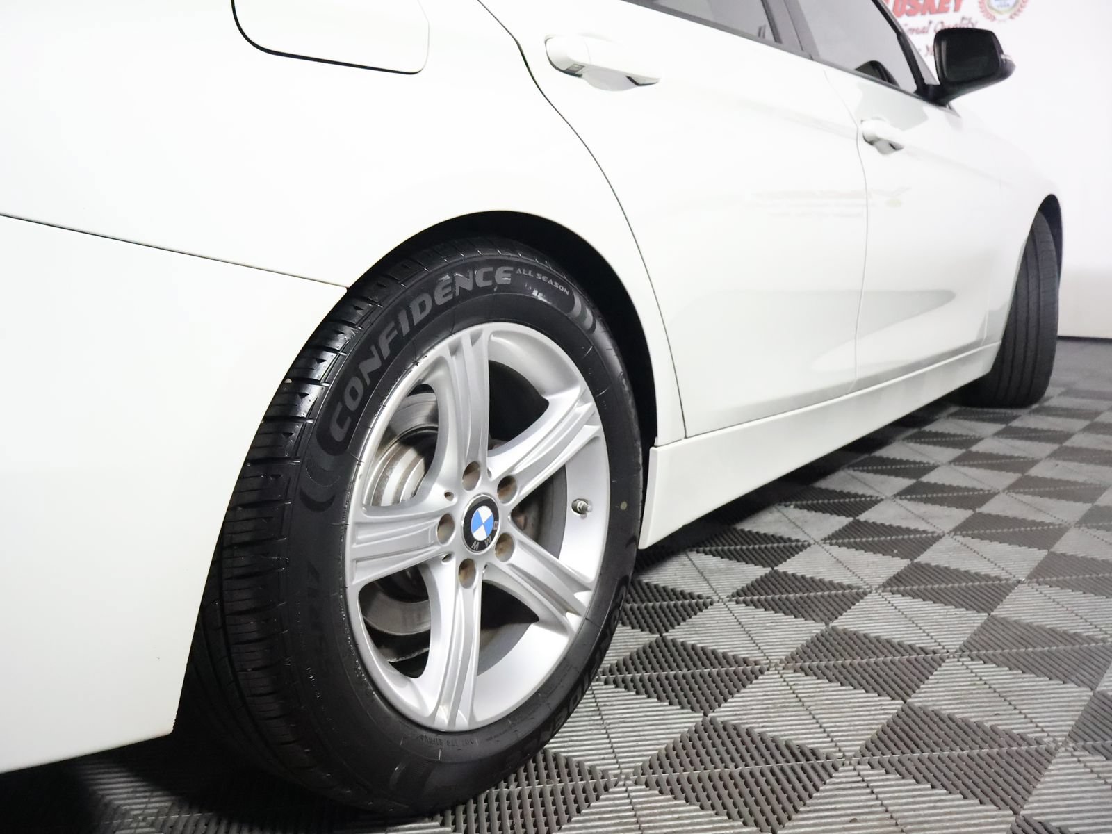 Used 2014 BMW 328d xDrive Wagon AWD/4WD image 11
