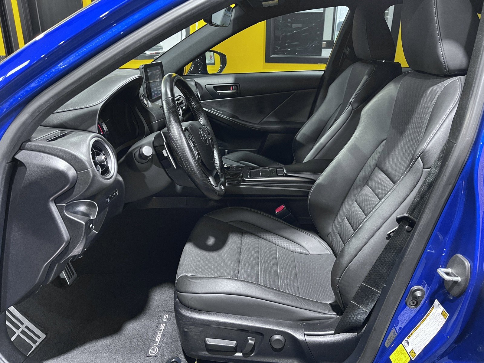 Used 2022 Lexus IS 350 F Sport image 14