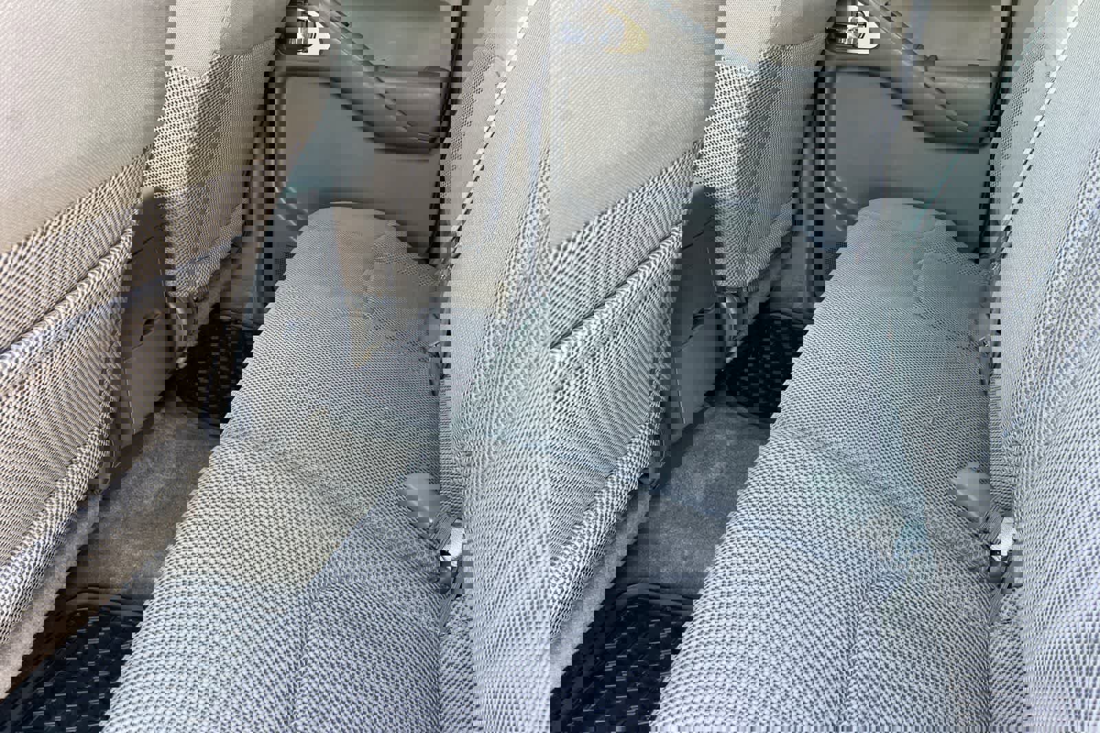 Used 2016 Nissan Frontier SV image 5