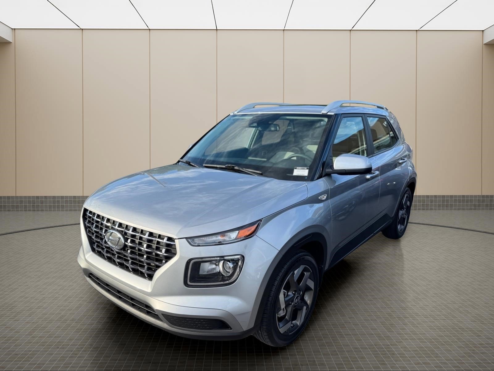 Certified 2025 Hyundai Venue SEL FWD image 2
