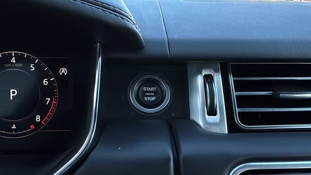 Used 2019 Land Rover Range Rover HSE image 29