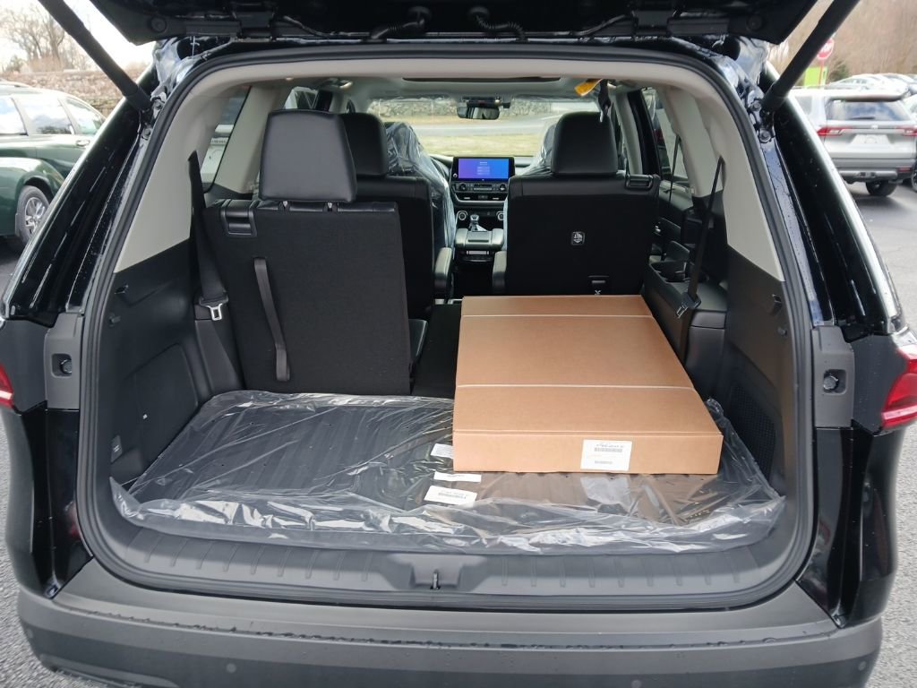 New 2026 Toyota Grand Highlander Limited image 11