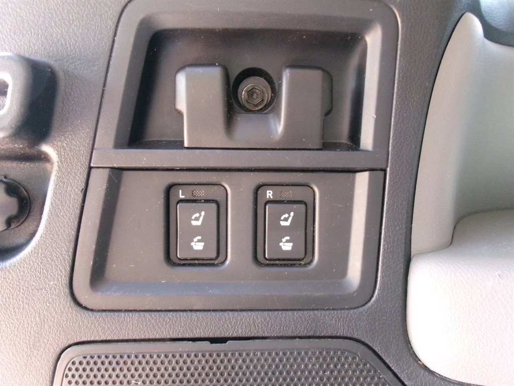 Used 2013 Toyota Sequoia Limited RWD image 34