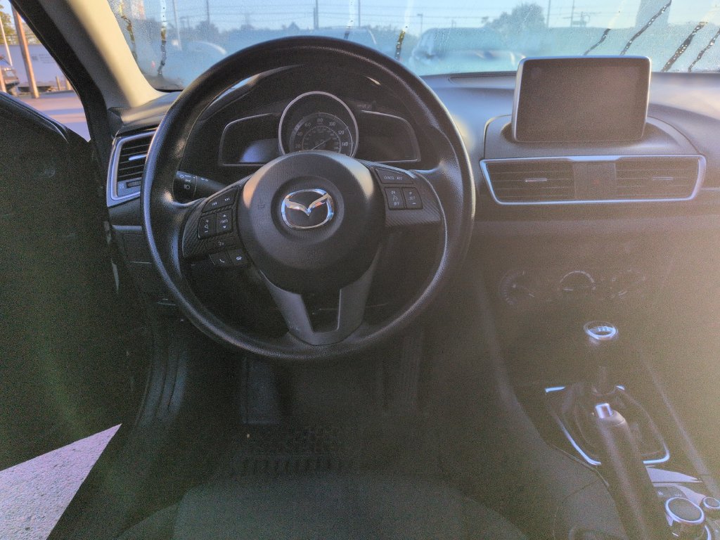 Used 2016 MAZDA MAZDA3 i Sport FWD image 11