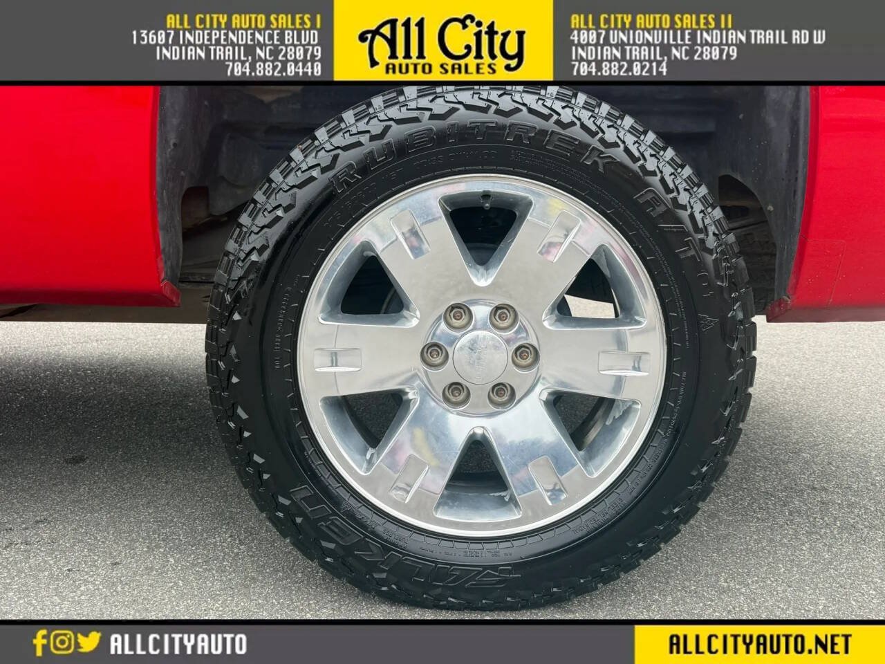 Used 2011 Chevrolet Silverado 1500 LTZ w/ LTZ Plus Package AWD/4WD image 15