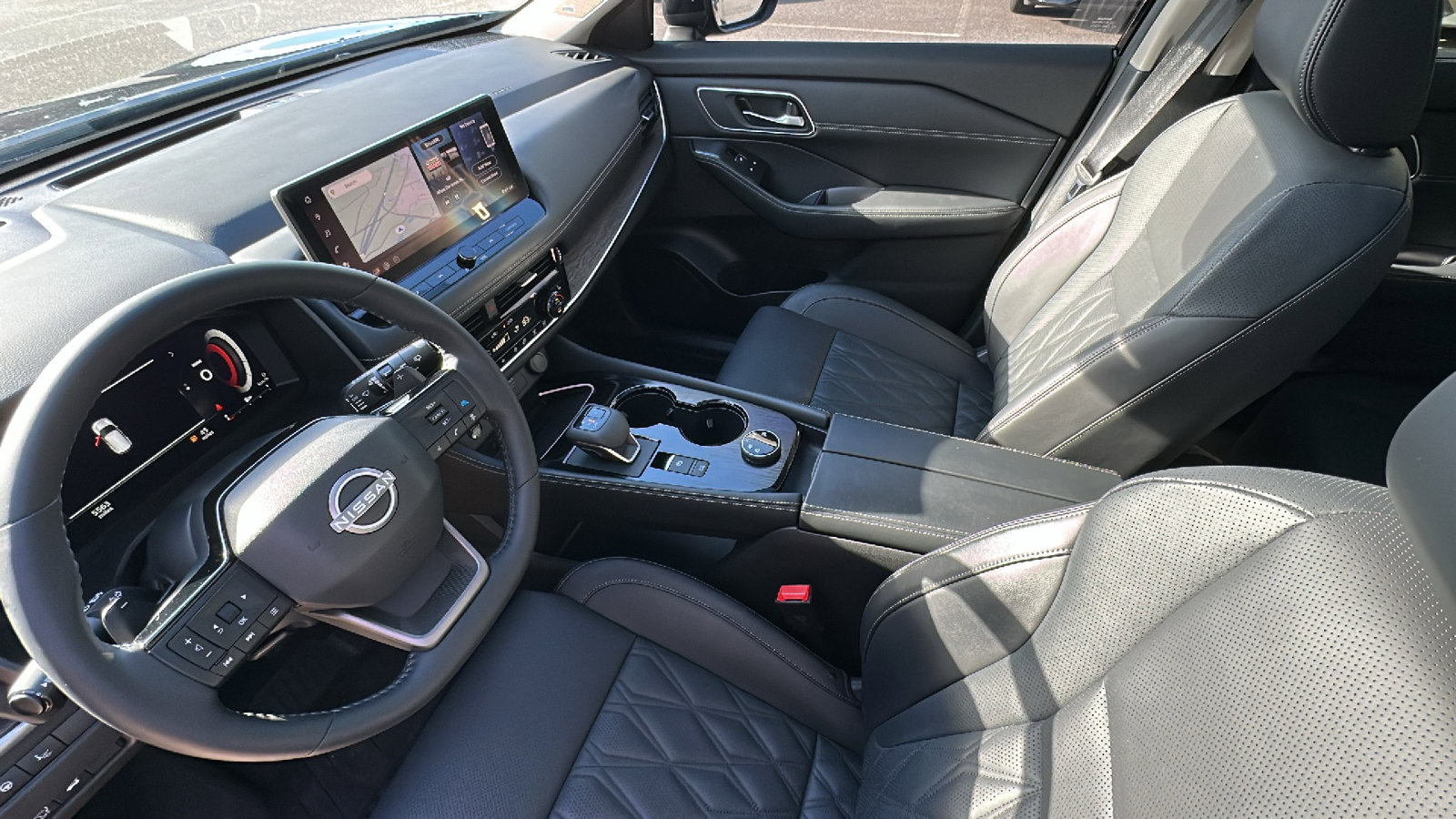 Certified 2025 Nissan Rogue Platinum w/ Platinum Premium Package image 21