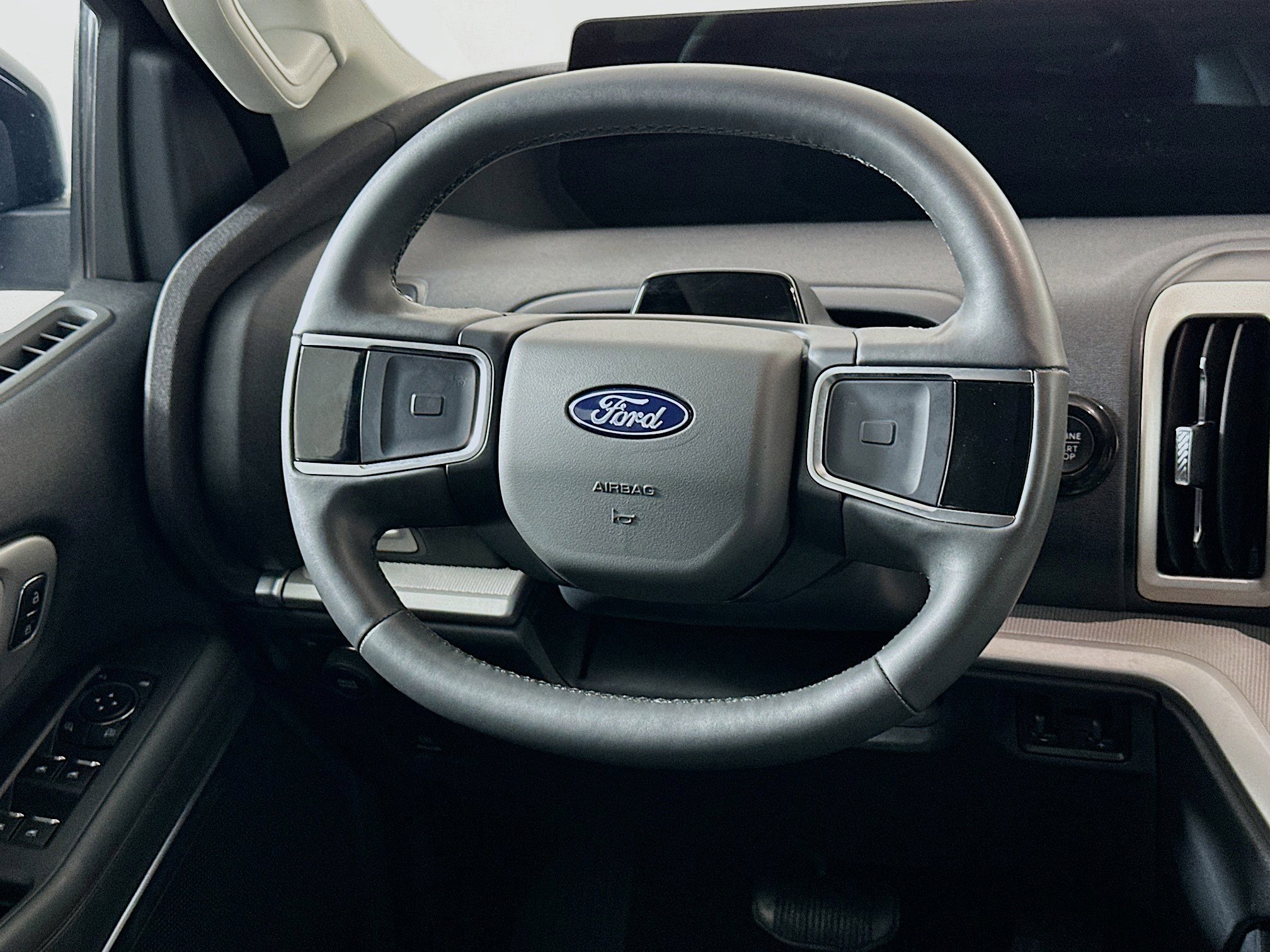 Used 2025 Ford Expedition Max Active image 18