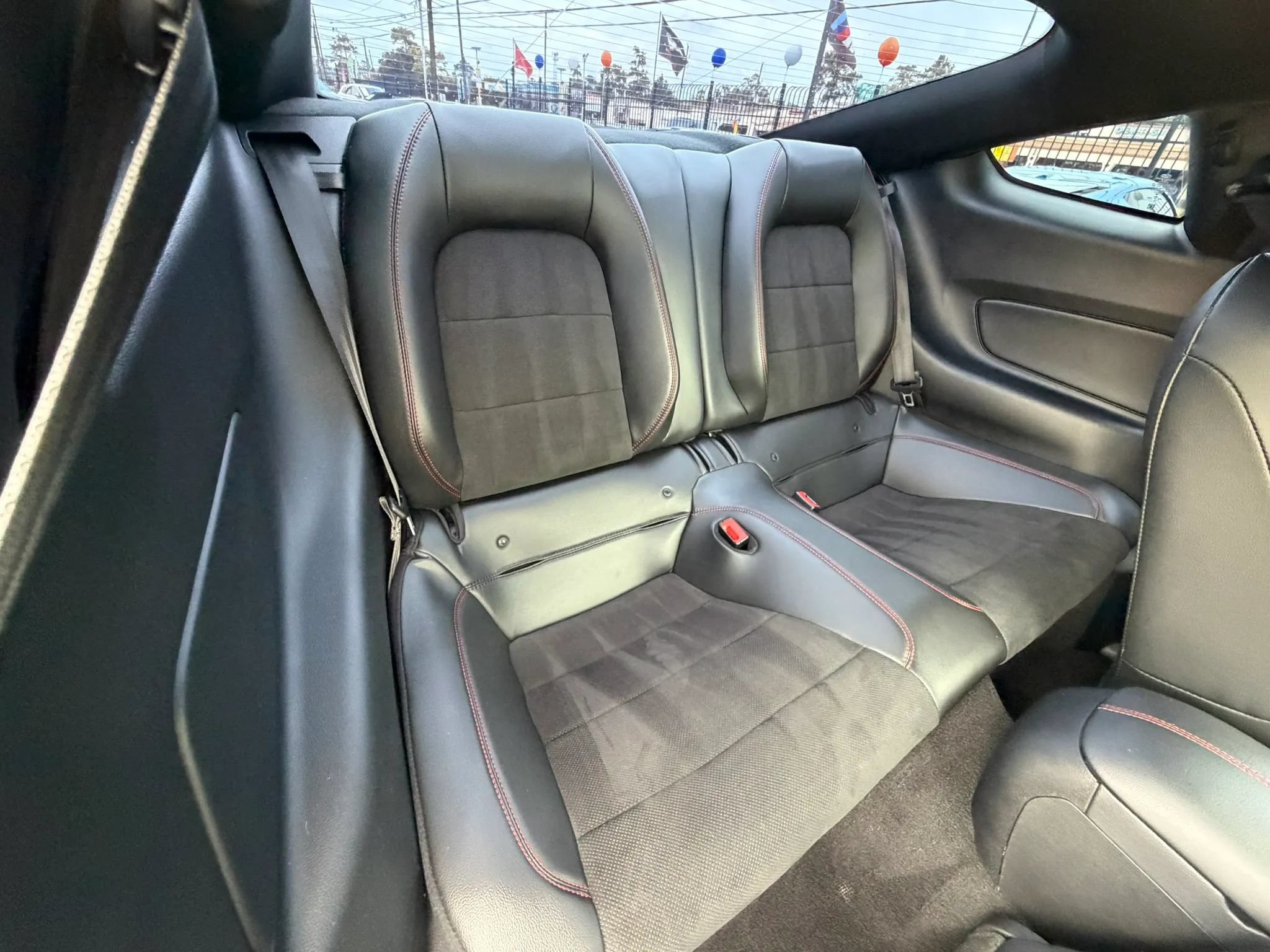 Used 2019 Ford Mustang GT Premium w/ Equipment Group 401A RWD image 24