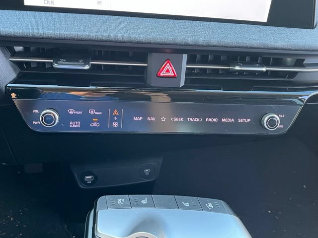 Used 2024 Kia EV6 Wind w/ Wind Technology Package RWD image 26