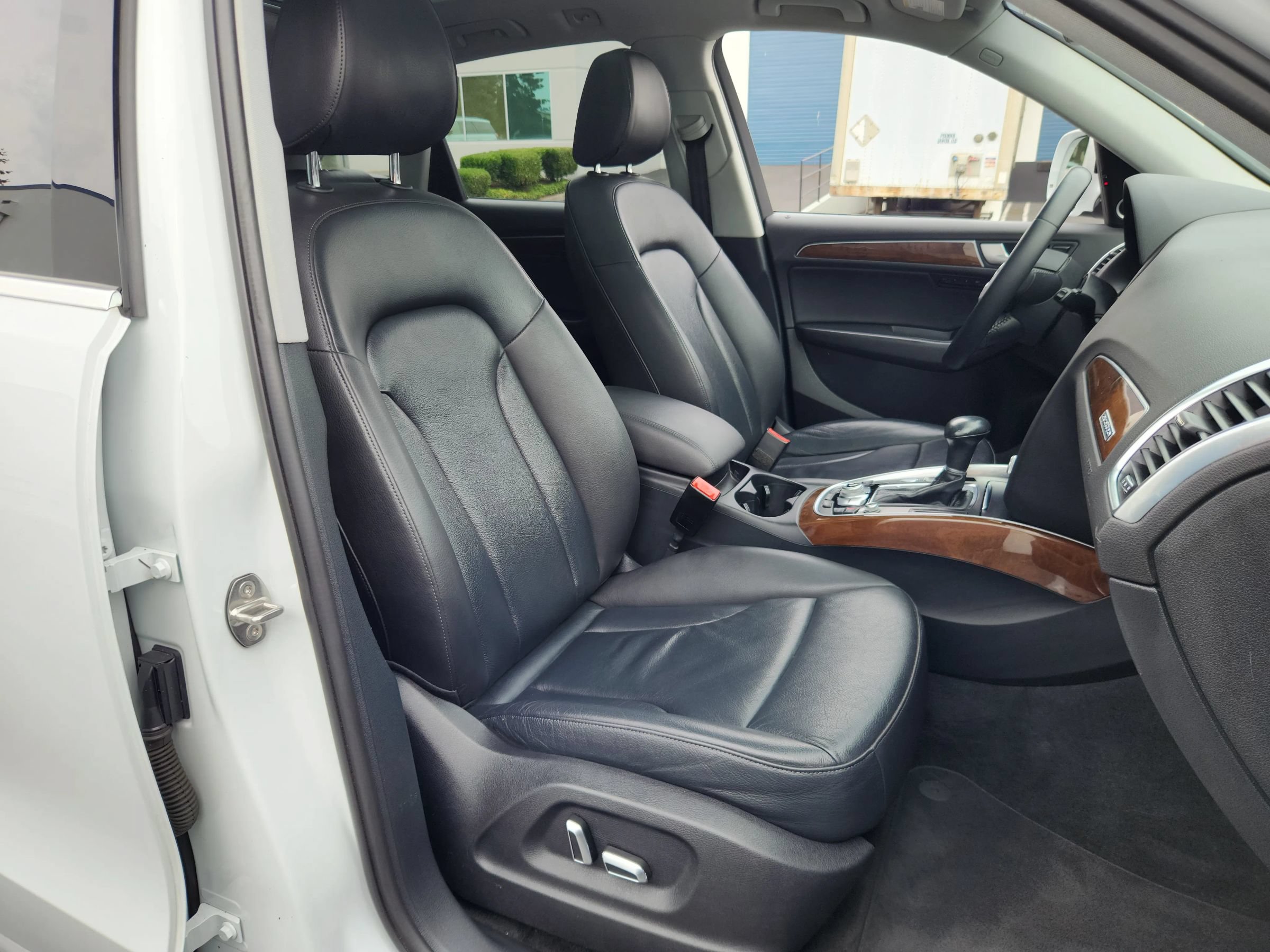 Used 2016 Audi Q5 2.0T Premium Plus w/ Technology Package AWD/4WD image 19