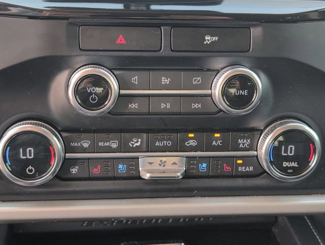 Used 2023 Ford Expedition XLT image 21