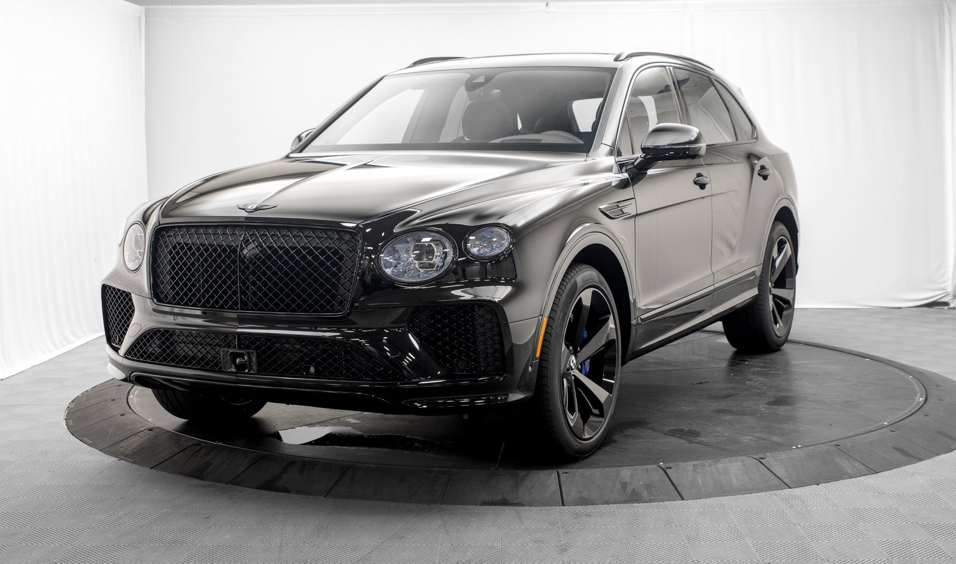 New 2026 Bentley Bentayga AWD/4WD image 7
