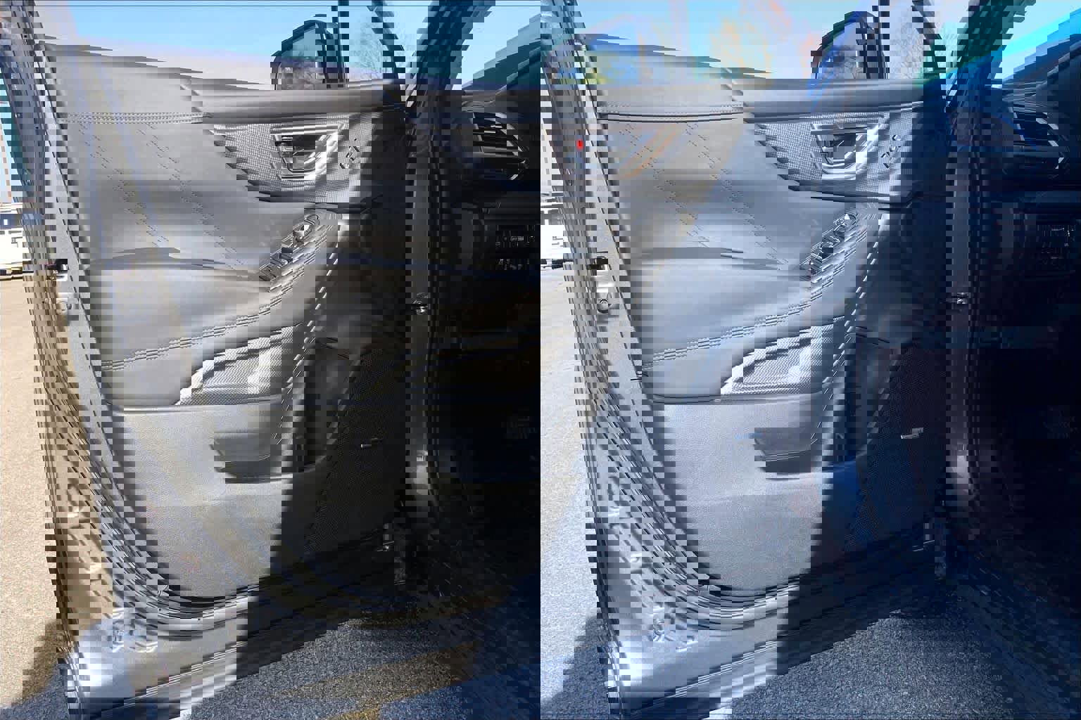 Used 2023 Subaru Forester Touring image 22