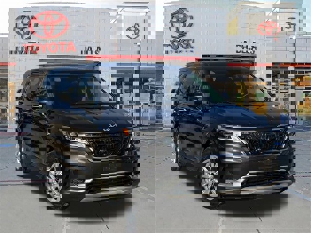 Used 2024 Kia Carnival LX