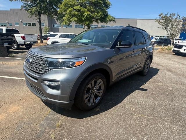New 2024 Ford Explorer XLT w/ Equipment Group 202A image 2