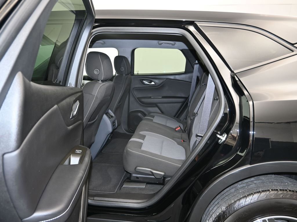 Used 2025 Chevrolet Blazer LT image 22