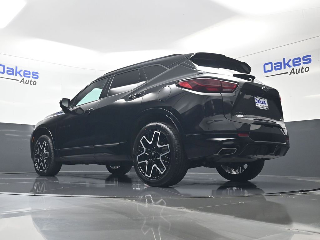 Used 2023 Chevrolet Blazer RS w/ Enhanced Convenience Package image 42