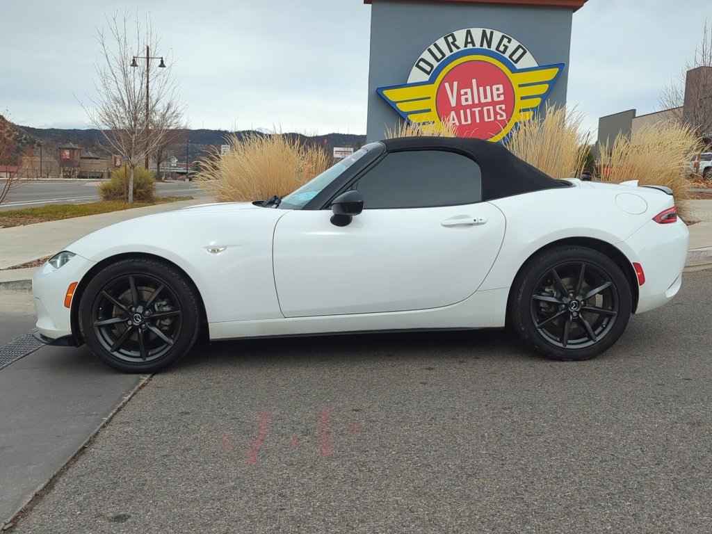 Used 2016 MAZDA MX-5 Miata Club image 2