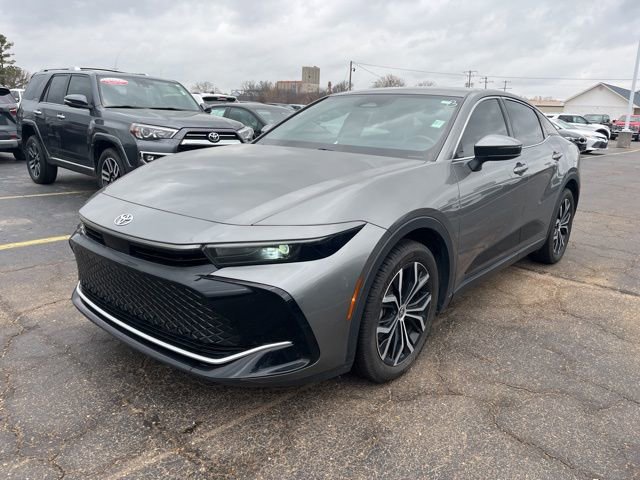 Used 2023 Toyota Crown XLE