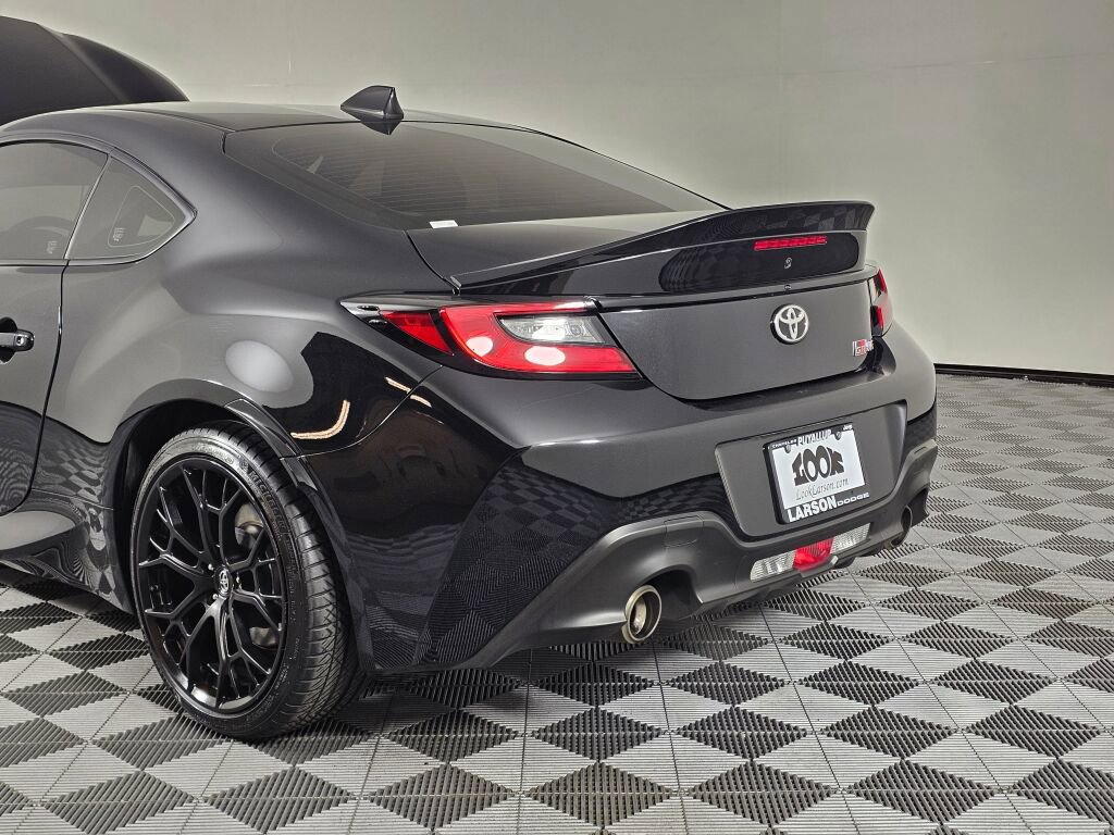 Used 2025 Toyota GR86 Premium w/ ALL Weather Mat Package (TMS) image 13