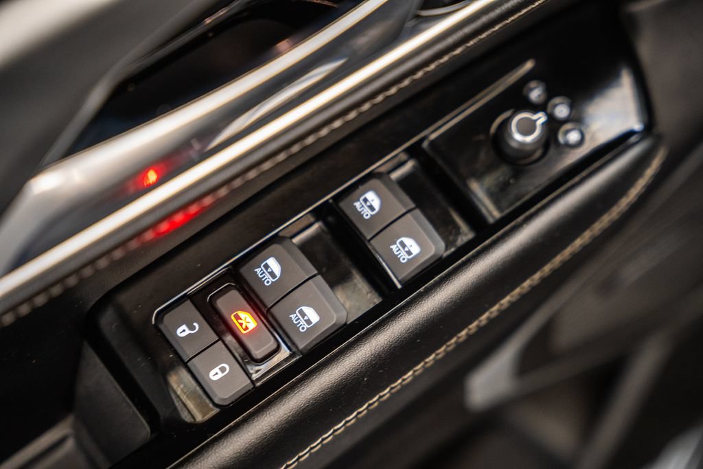 Used 2024 Jeep Wagoneer Series II AWD/4WD image 44