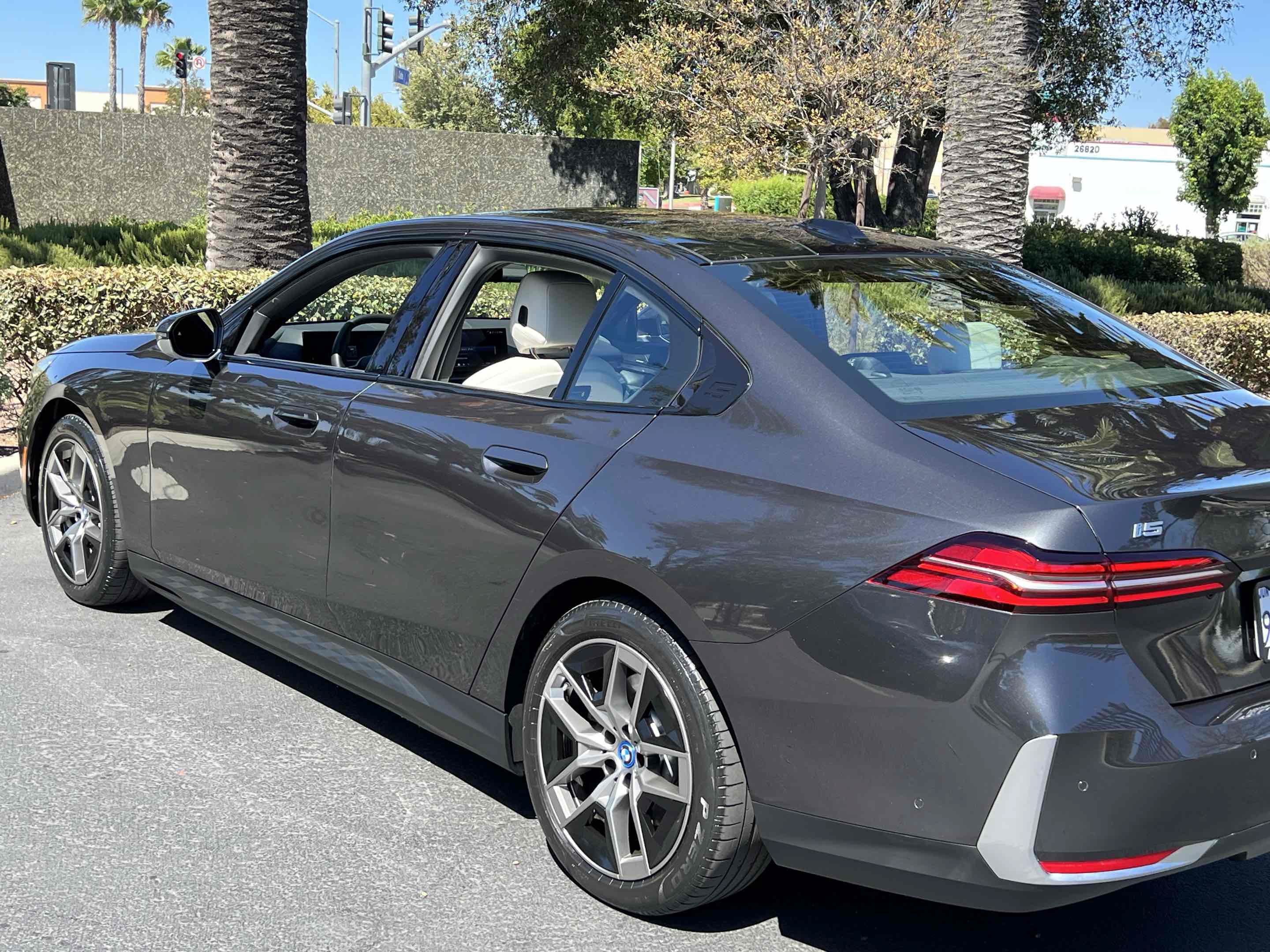 Used 2024 BMW i5 eDrive40i RWD image 57