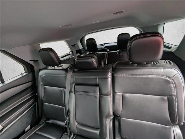 Used 2023 Ford Explorer XLT w/ Equipment Group 202A image 9
