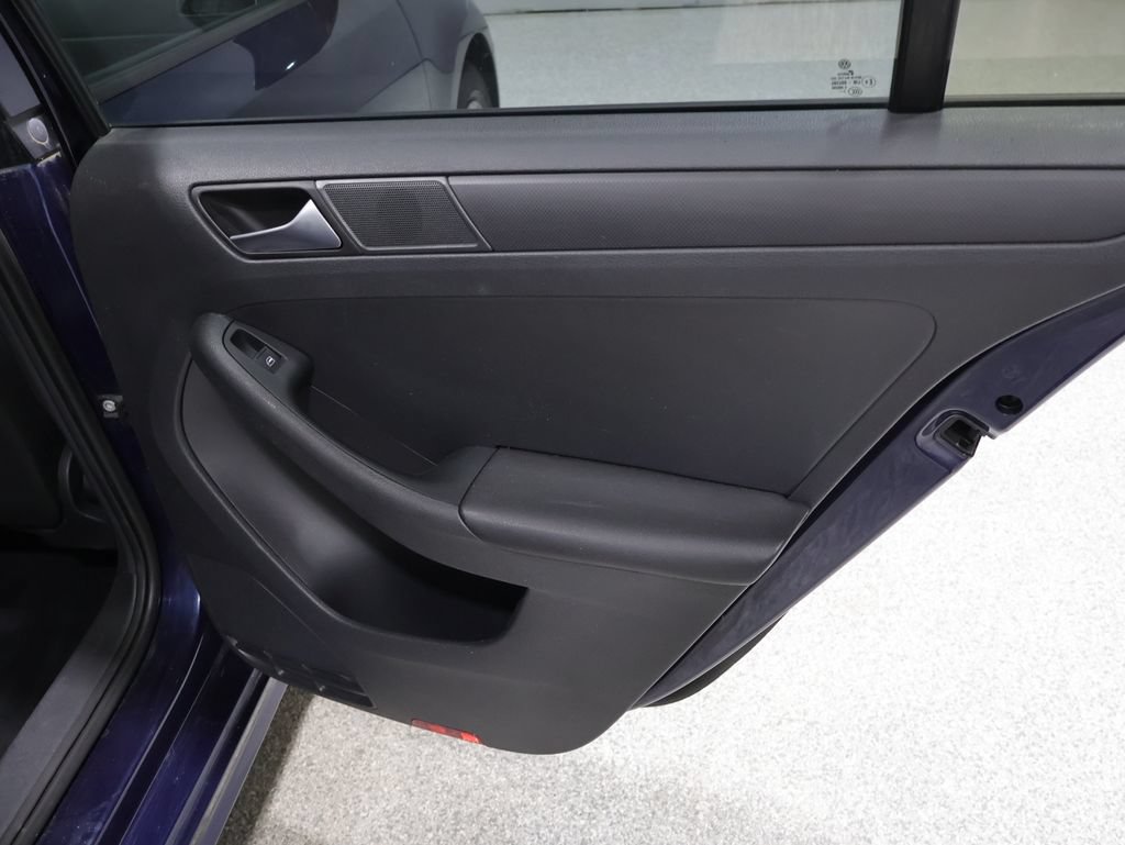 Used 2013 Volkswagen Jetta S FWD image 20
