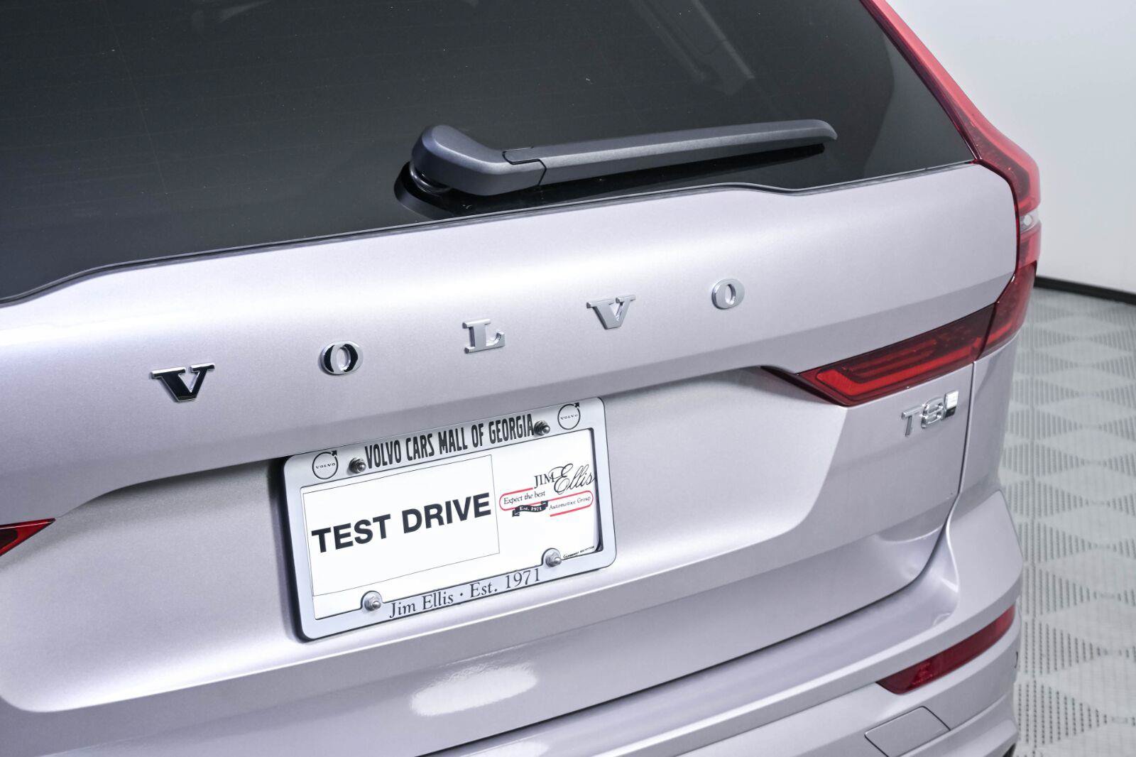 New 2026 Volvo XC60 T8 Plus w/ Climate Package AWD/4WD image 36