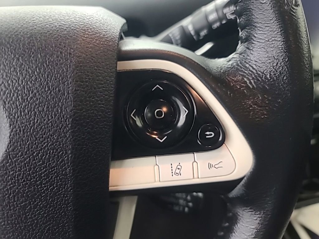 Used 2016 Toyota Prius Three w/ Advanced Technology Package FWD image 30